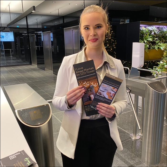 IZD Tower Kundenbindung Flyerverteilung