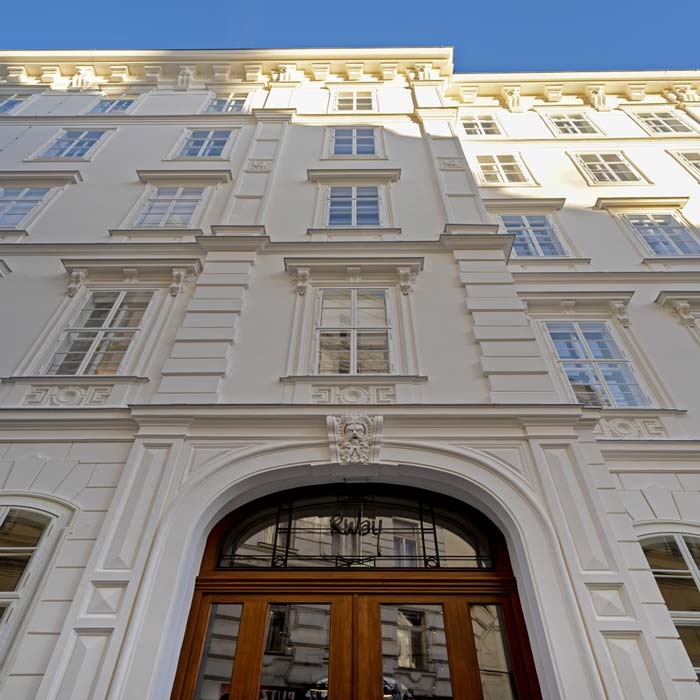 Das liebevoll restaurierte Altbau-Gebäude der Postgasse 8b.